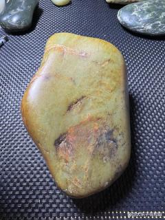 和田玉籽料原石